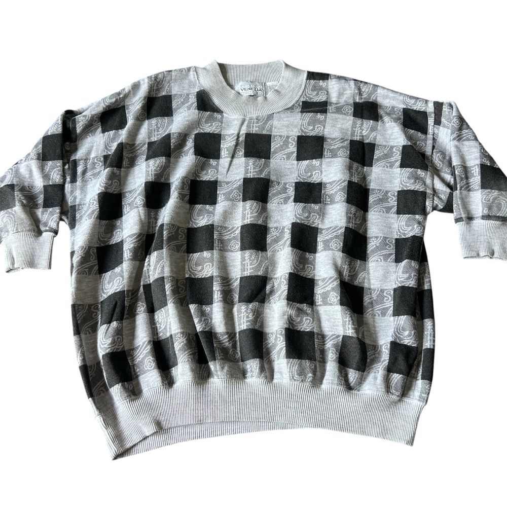 Venezia Black and Gray Crewneck Sweater